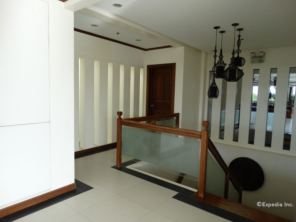 Ipil Suites Puerto Princesa Esterno foto