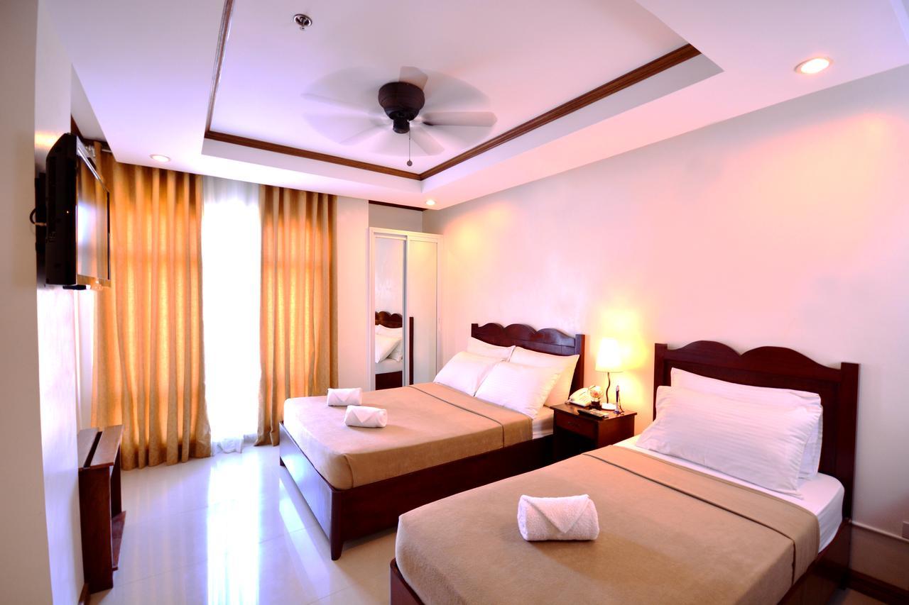 Ipil Suites Puerto Princesa Esterno foto