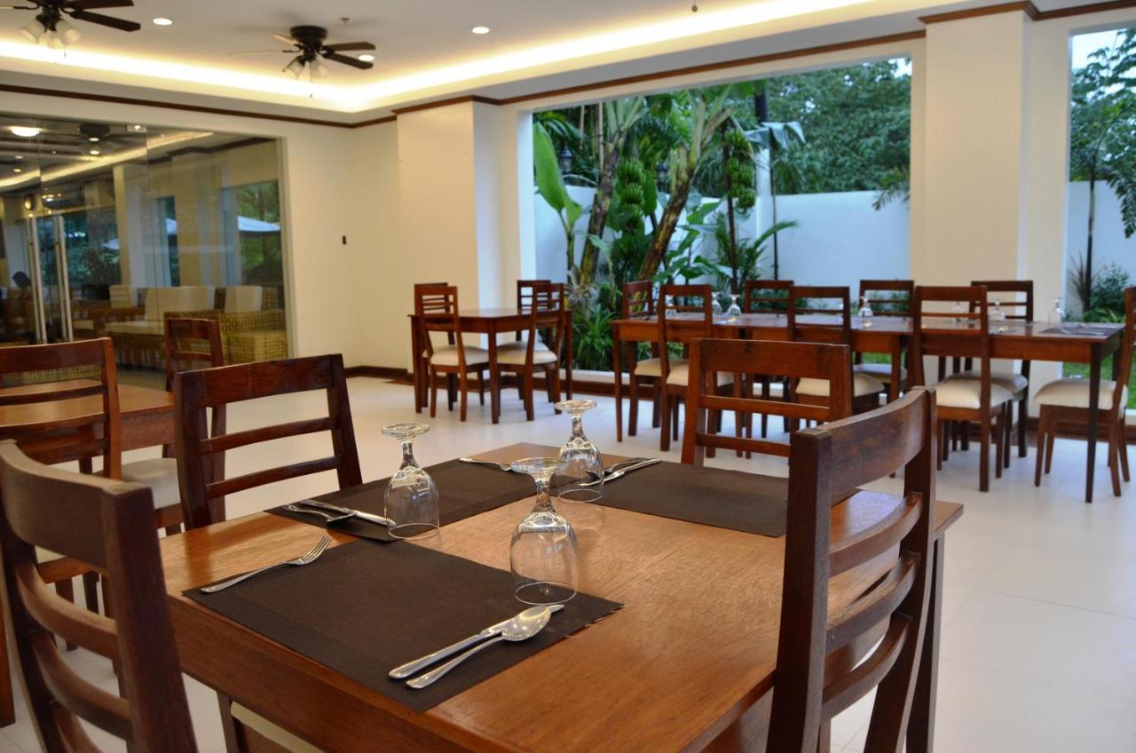 Ipil Suites Puerto Princesa Esterno foto