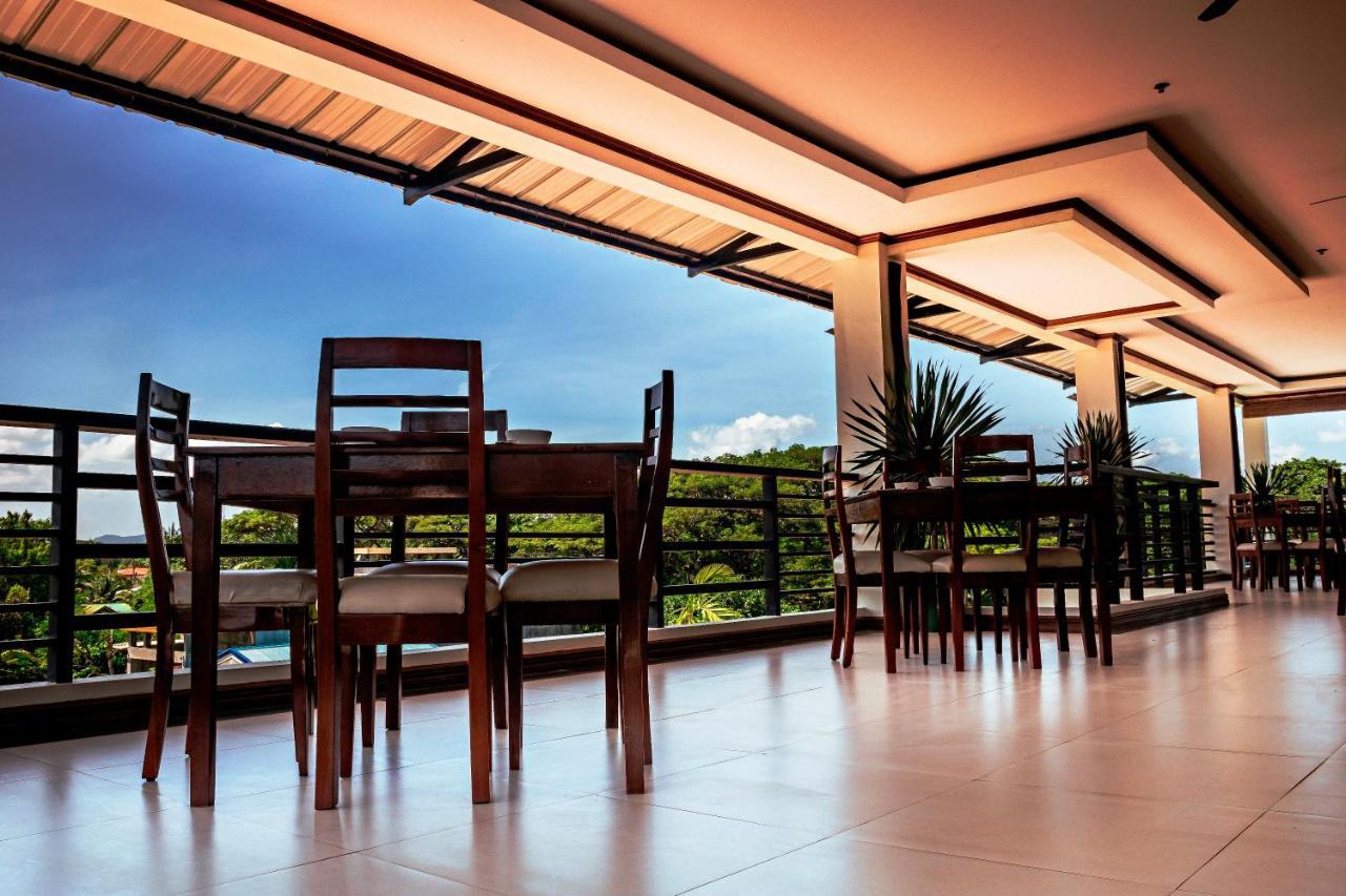 Ipil Suites Puerto Princesa Esterno foto